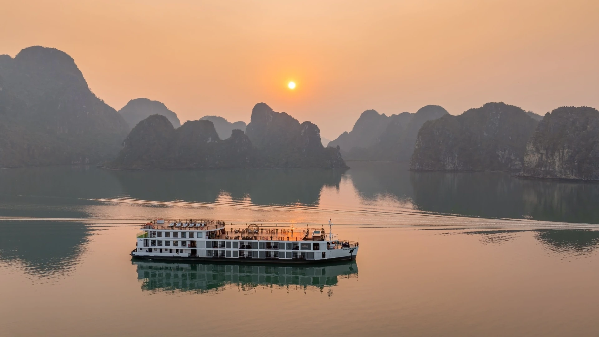 2D1N & 3D2N | Luxury relaxing in Indochine Grand Cruise in Lan Ha Bay